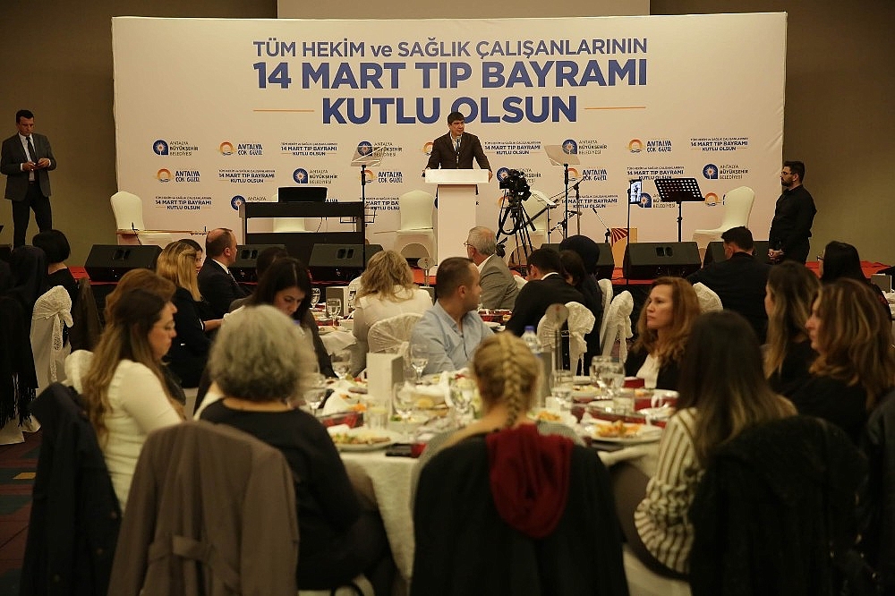 Başkan Türel, Tıp Bayramı'nı kutladı