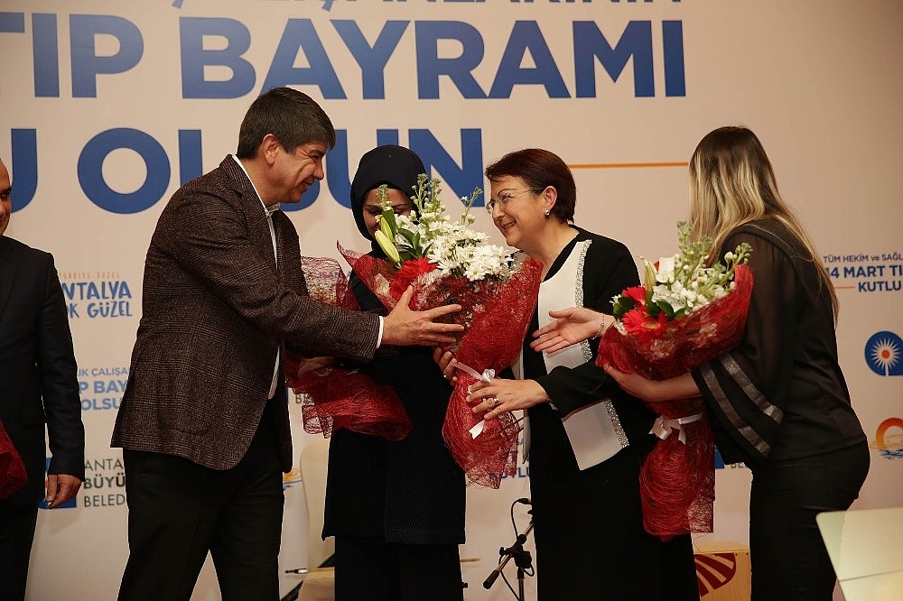 Başkan Türel, Tıp Bayramı'nı kutladı