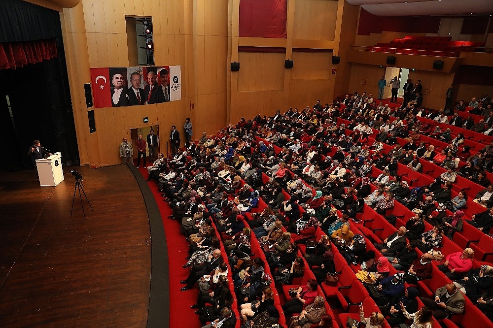 Başkan Türel'den, parti teşkilatına hizmet brifingi