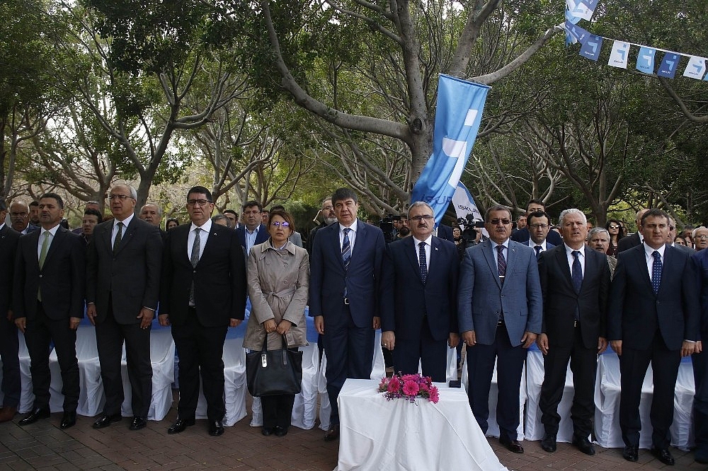 İş arayanlarla iş verenler İstihdam Fuarı'nda buluştu