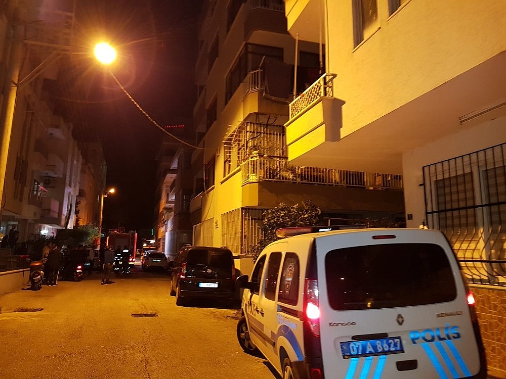 Kavga ihbarına giden polis ev yangınıyla karışlaştı