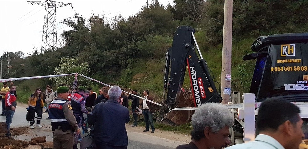 Manavgat'ta göçük: 1 ölü, 1 yaralı! (Videolu)