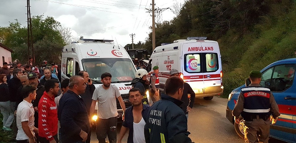 Manavgat'ta göçük: 1 ölü, 1 yaralı! (Videolu)