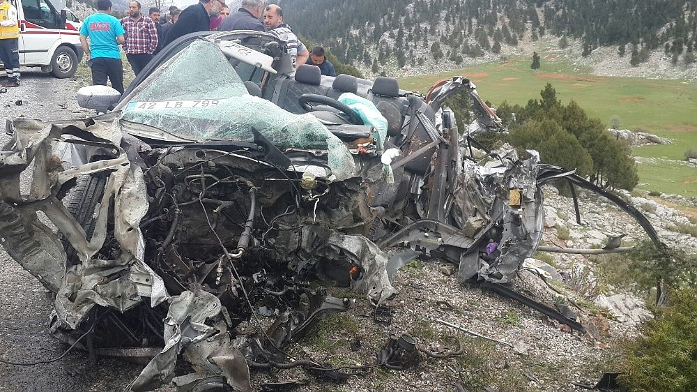 Akseki-Seydişehir yolunda feci kaza: 1 ölü, 1 yaralı!