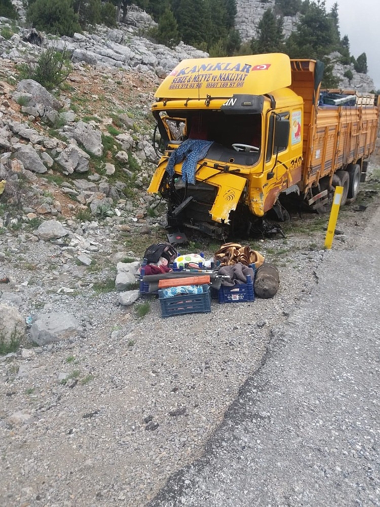Akseki-Seydişehir yolunda feci kaza: 1 ölü, 1 yaralı!