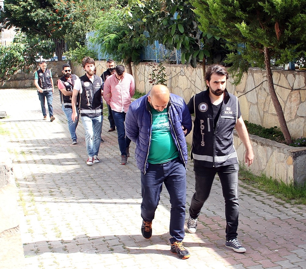 Alanya'da gözaltına alınan suç örgütü şüphelileri adliyede!