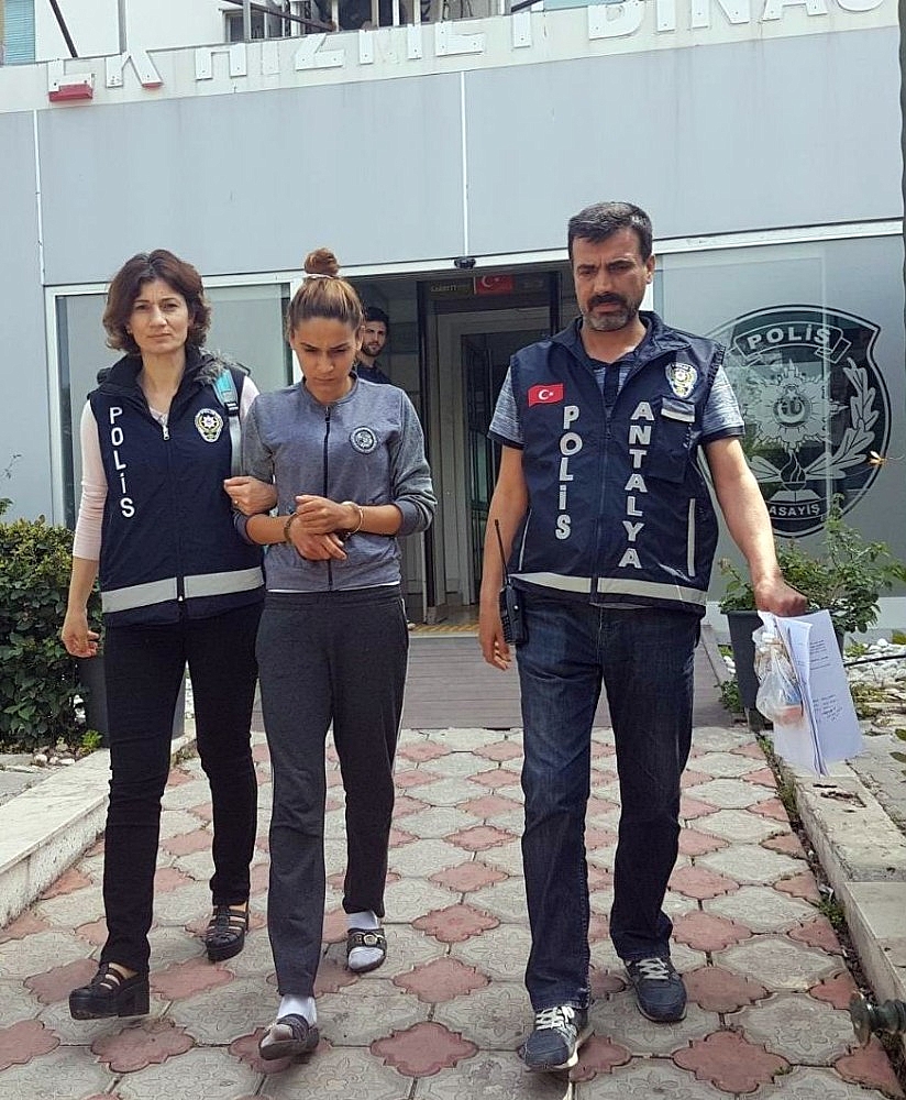 Antalya'da 3 aylık bebekle hırsızlık!