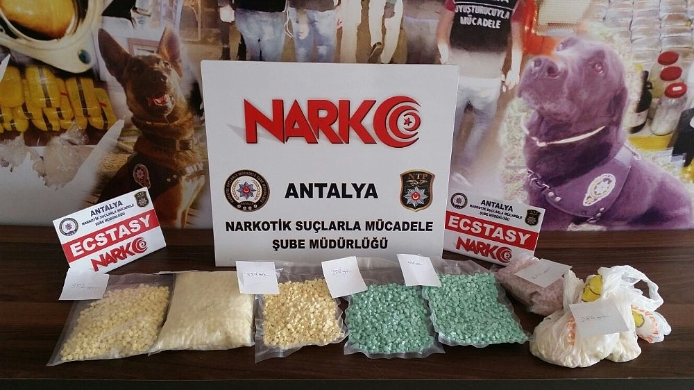 Antalya'da 4 ayrı uyuşturucu operasyonuna 10 tutuklama!