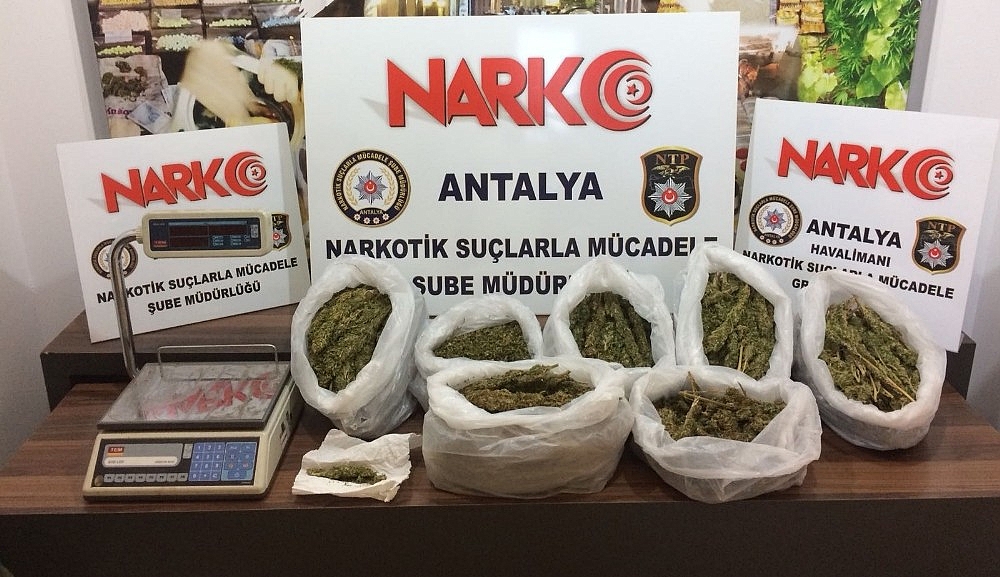 Antalya'da 4 ayrı uyuşturucu operasyonuna 10 tutuklama!