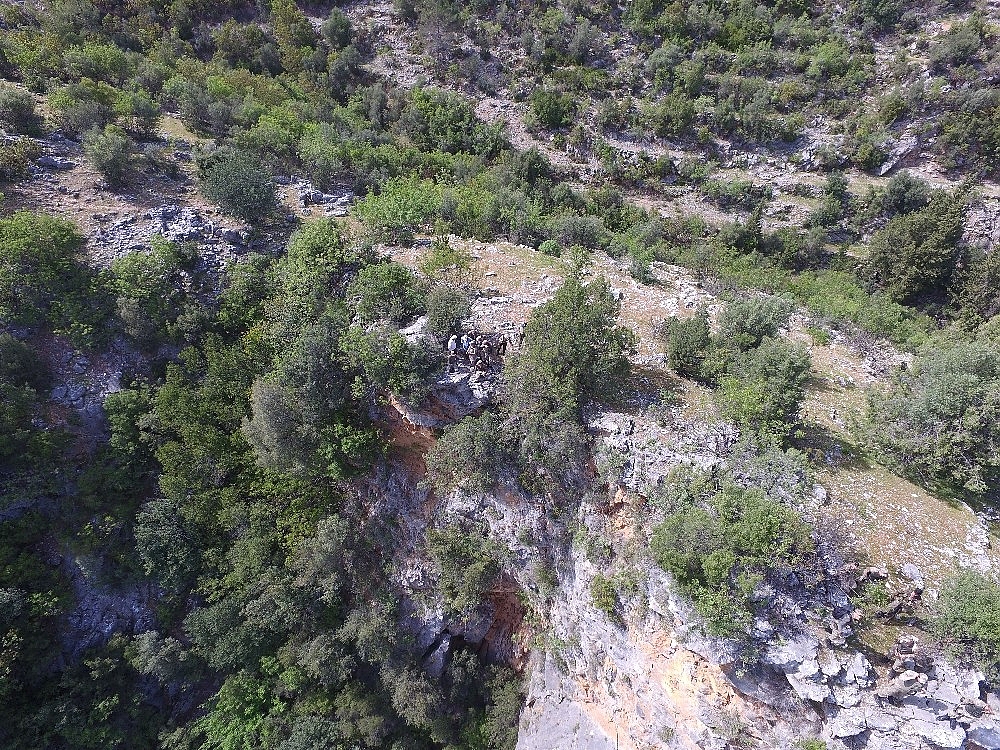 Antalya'da kaybolan yaşlı adam havadan ve karadan aranıyor! (Videolu)