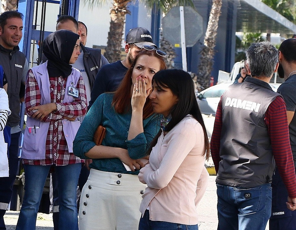 Antalya'da lüks yatların üretildiği serbest bölgede yangın: Zarar 40 milyon dolar