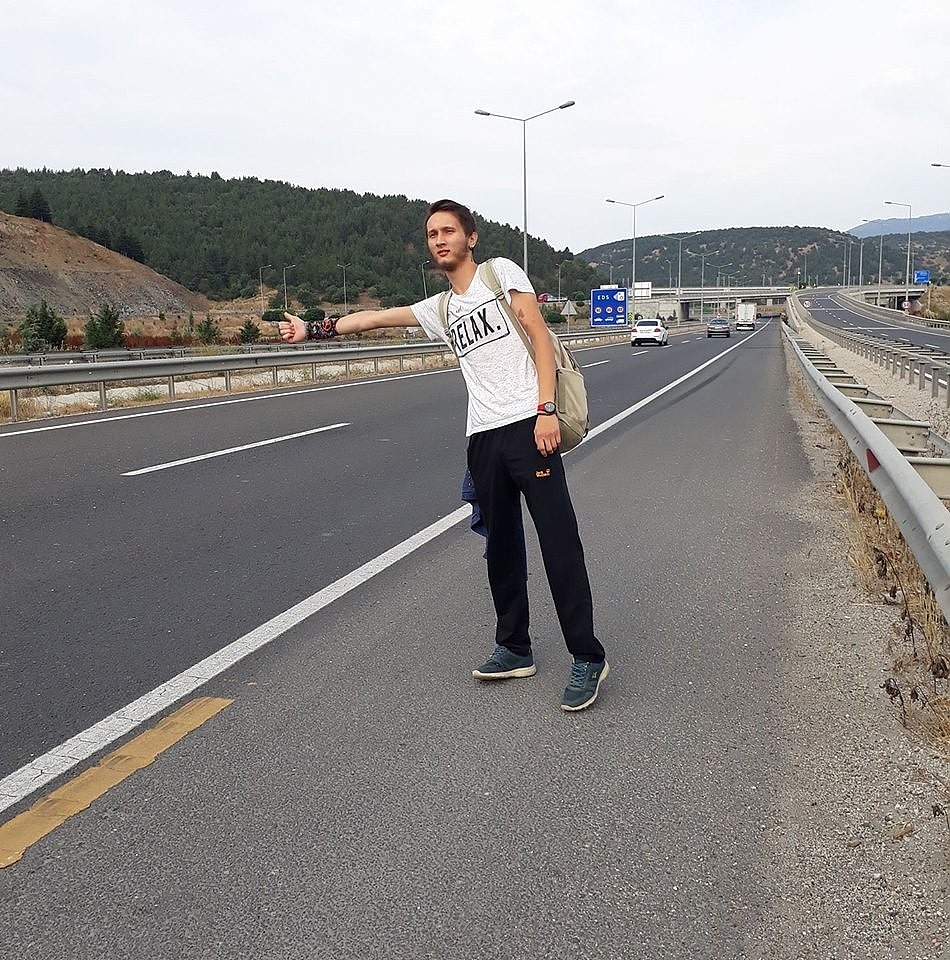 Antalya'da öğrencilerin otostopu acı bitti!