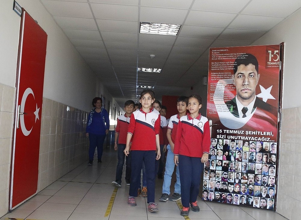 Antalya'da yaşayan ilkokul