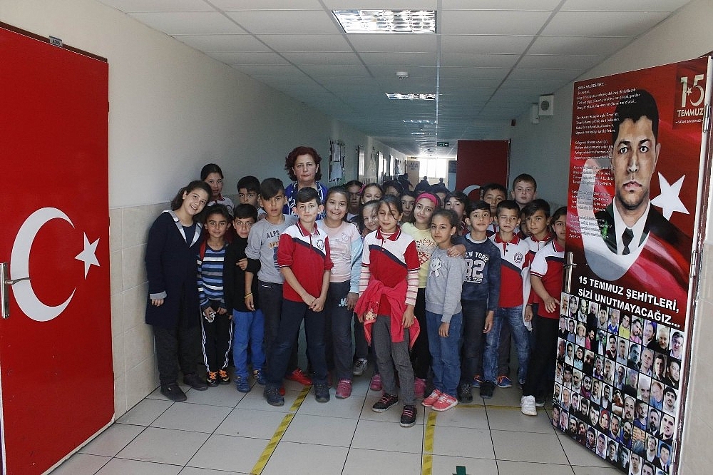 Antalya'da yaşayan ilkokul