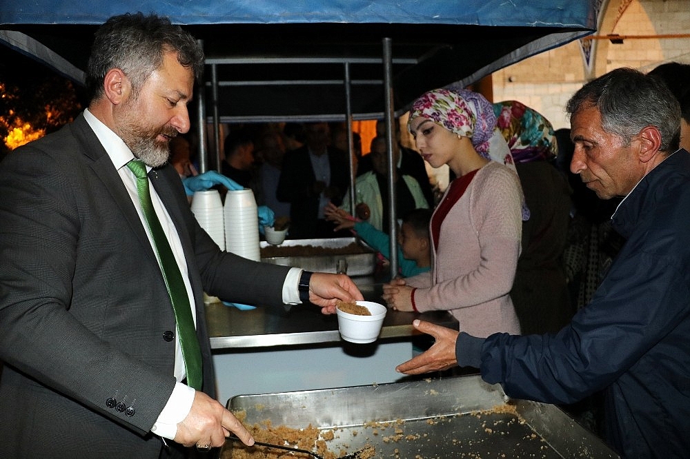 Antalyalılar Miraç Kandilinde camilere akın etti