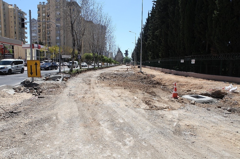 Avni Tolunay Caddesi yenileniyor