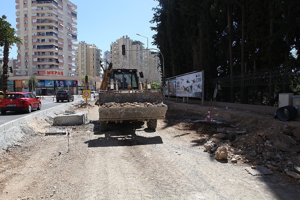 Avni Tolunay Caddesi yenileniyor