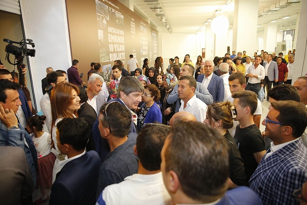 Başkan Türel, hizmette 10 yılını anlattı