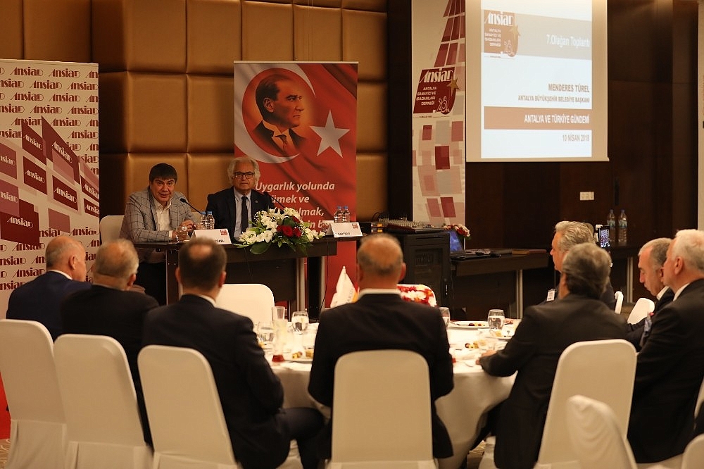 Başkan Türel işadamlarının sorularını yanıtladı