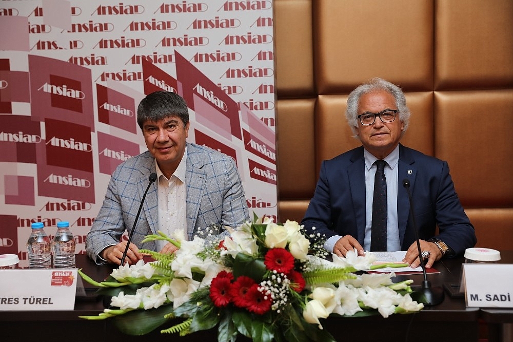 Başkan Türel işadamlarının sorularını yanıtladı