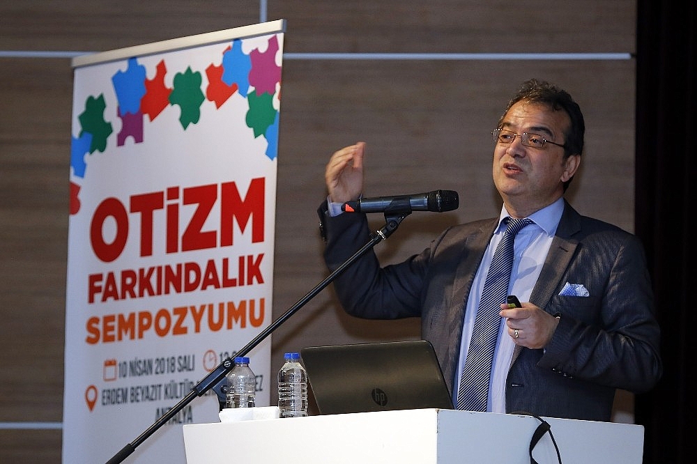 Büyükşehir'den 'Otizm Farkındalık Sempozyumu'