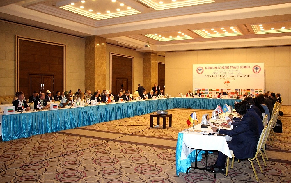 Dünya sağlık turizminin kalbi Antalya'da attı
