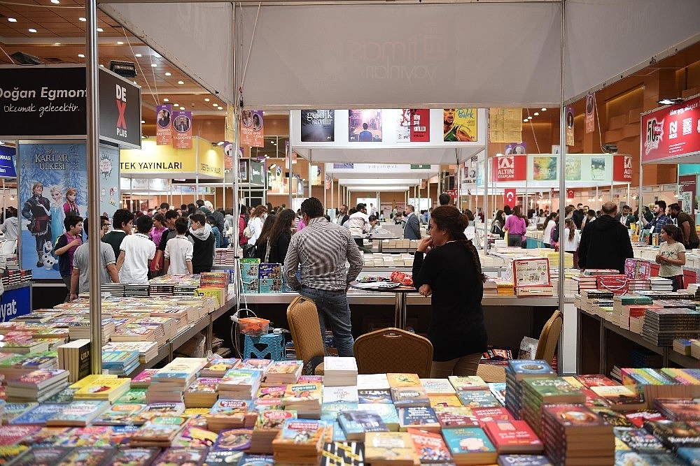 Kepez Kitap Fuarı hafta sonu 90 yazarı ağırlayacak