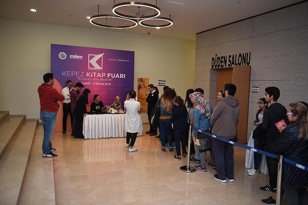 Kepez Kitap Fuarı hafta sonu 90 yazarı ağırlayacak