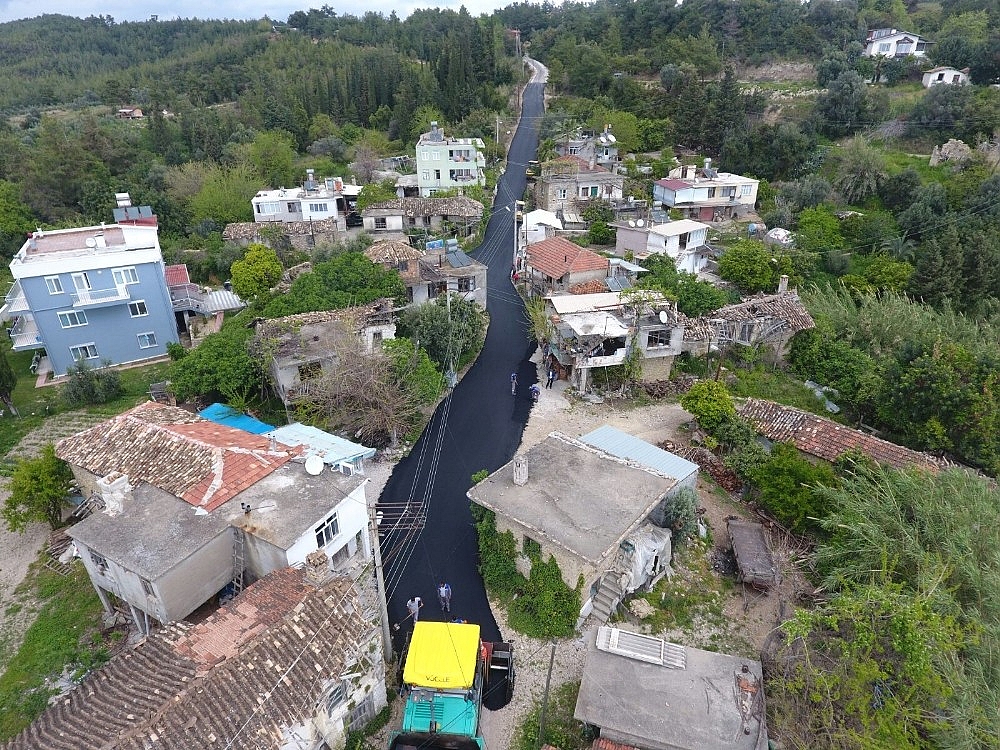 Manavgat Kalemler'de Sıcak asfalt çalışması