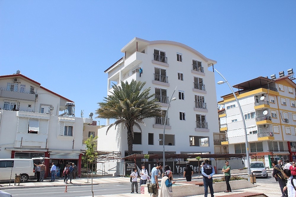 Manavgat'ta intihar girişimi!
