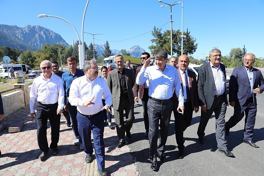 Başkan Türel: "Kemer'i yeni sezona bomba gibi hazırlamış olacağız"