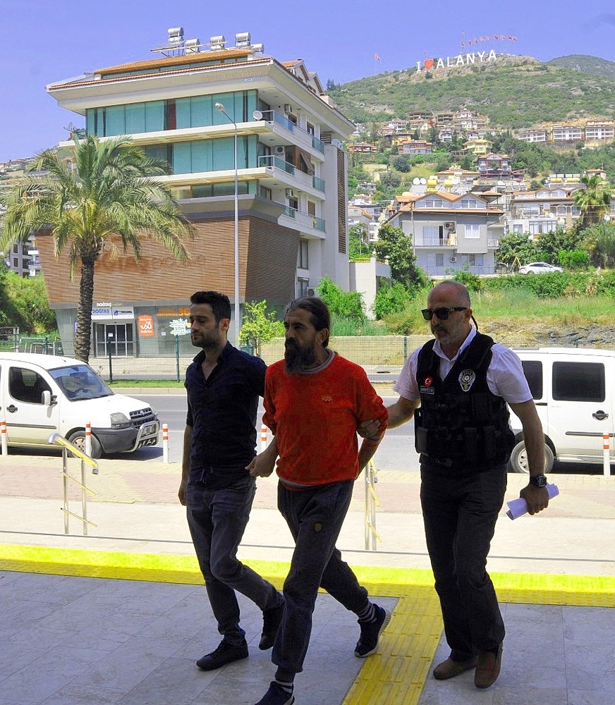 Uyuşturucu tacirleri tutuklandı!