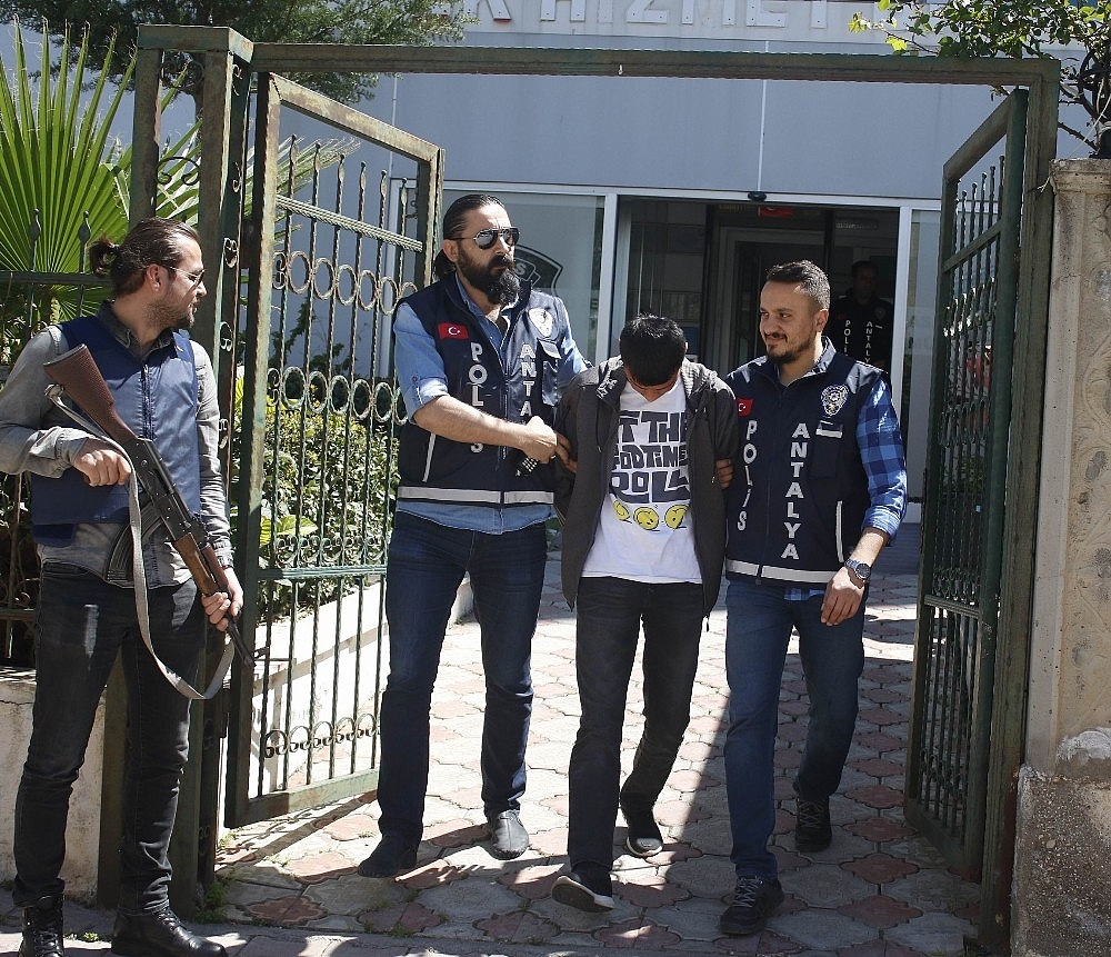 Yaşı kadar suç kaydı çıktı, yüzlerce kamera didik didik edilerek yakalandı!