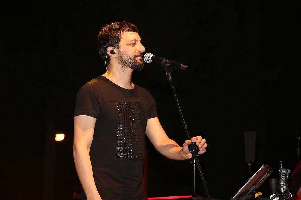 1. Şarampol Şenliği Mehmet Erdem konseri ile sona erdi