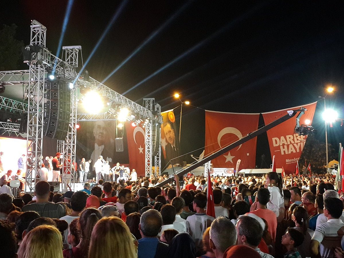 Karanlıktan Dirilişe