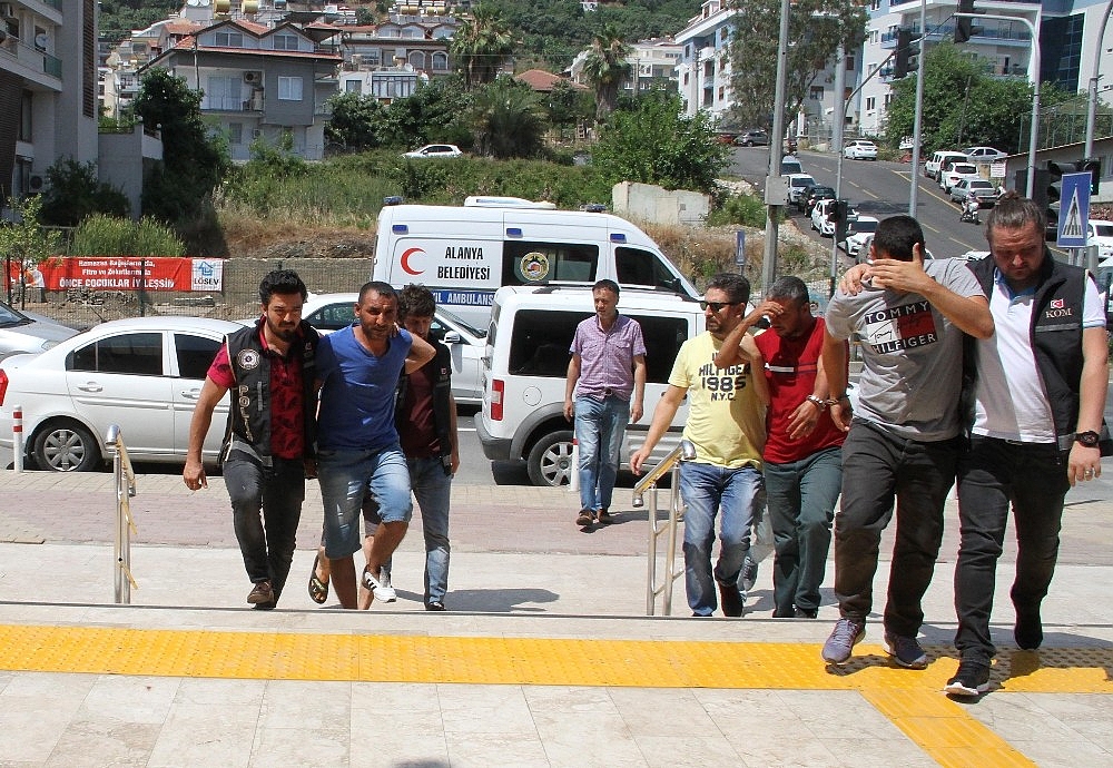 Adam öldürme suçundan aranan şüpheli uyuşturucu operasyonunda yakalandı!
