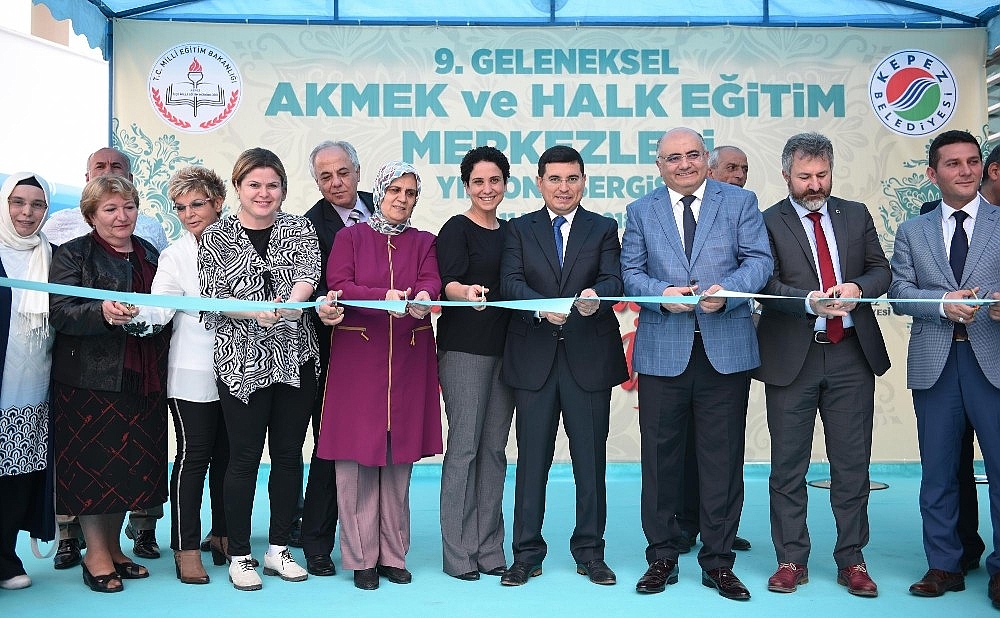 AKMEK'ten 9. yılsonu sergisi