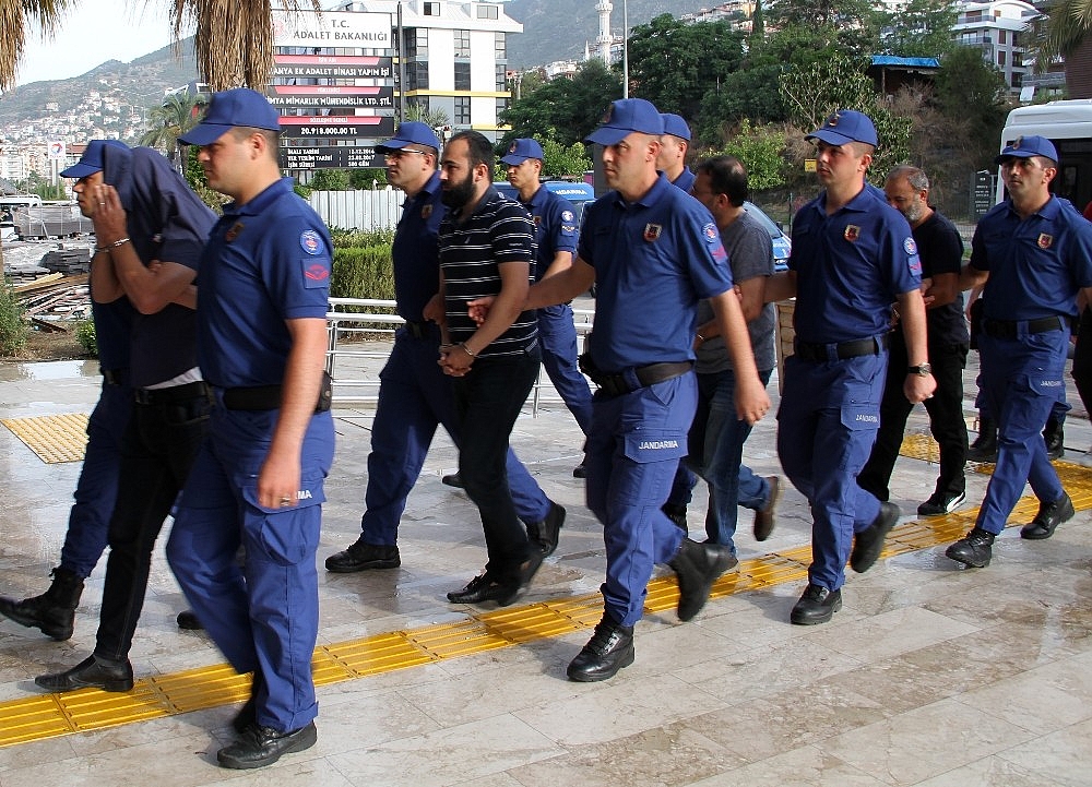 Alanya'da gayrimenkul dolandırıcılığına 12 tutuklama!