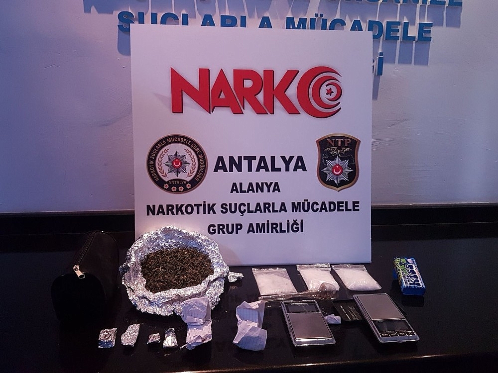 Alanya'da gözaltına alınan 8 torbacı tutuklandı!