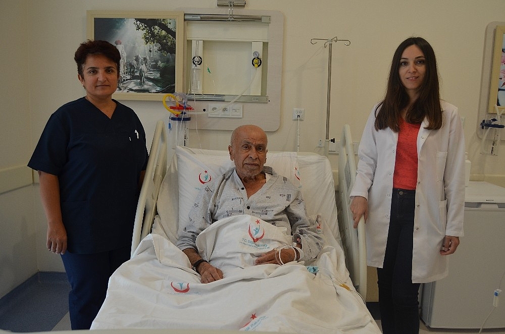 Alanya'da lazerle mide tümörü ameliyatına başlandı (Videolu)