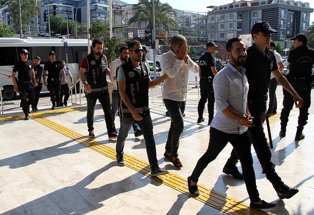 Alanya'da suç örgütüne 15 tutuklama!