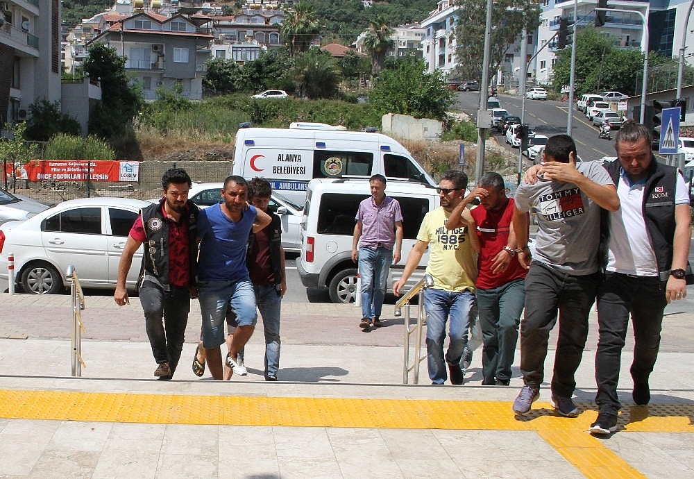 Alanya'da uyuşturucu operasyonu: 4 tutuklama!