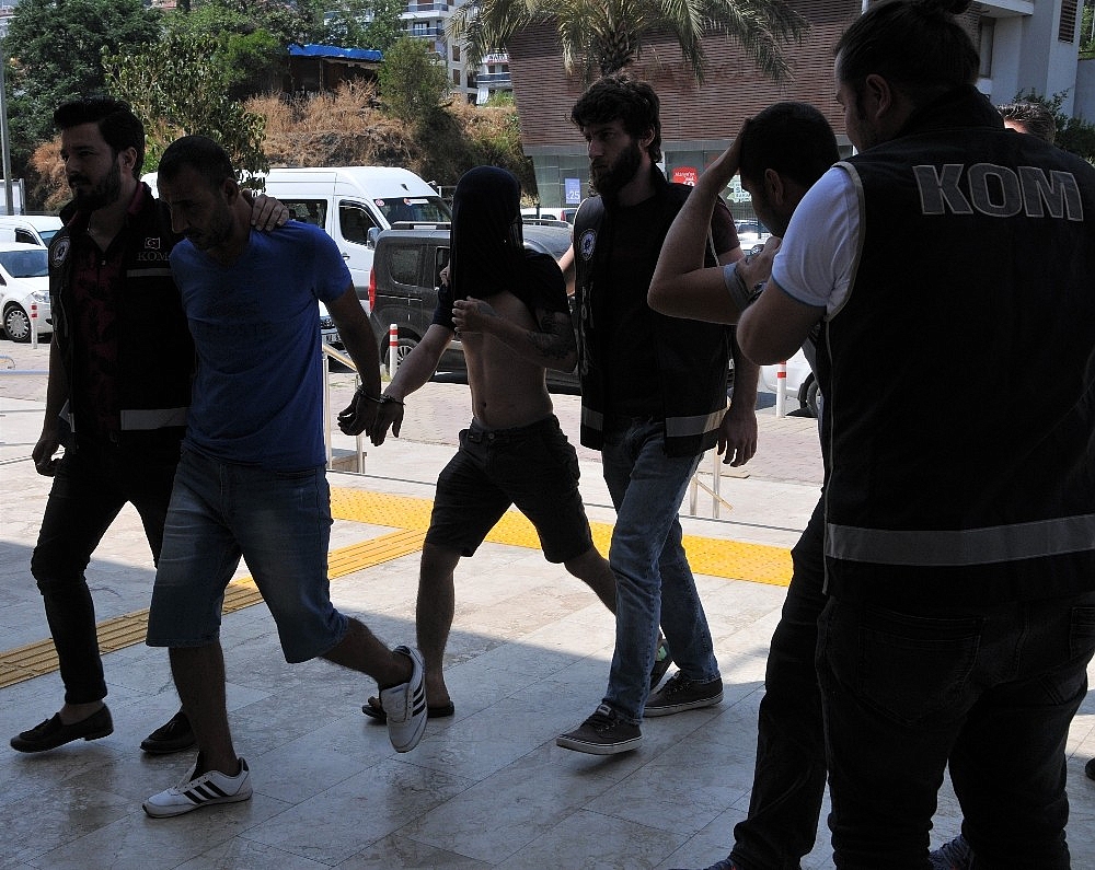 Alanya'da uyuşturucu operasyonu: 4 tutuklama!