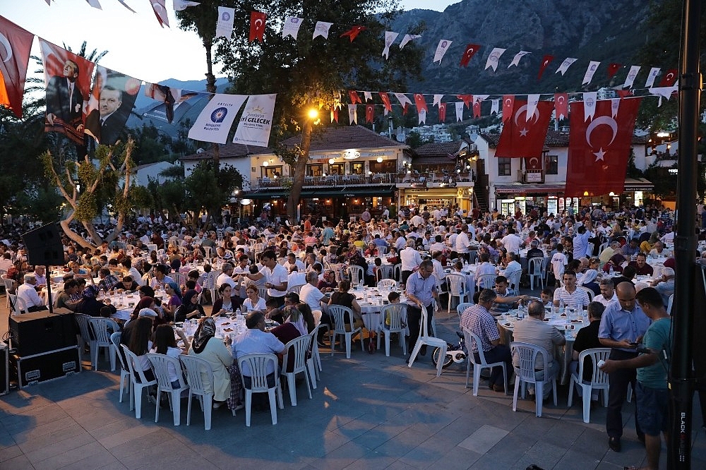Antalya 11 ayın sultanı Ramazana hazır