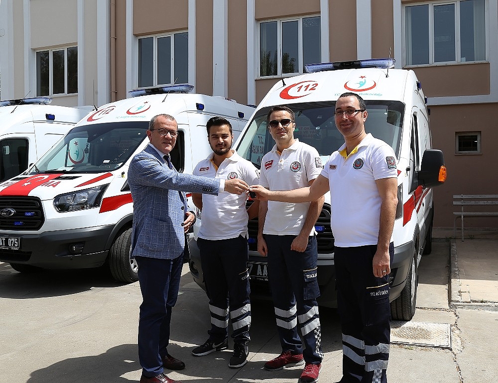 Antalya İl Sağlık Müdürlüğüne 3 yeni tam donanımlı ambulans