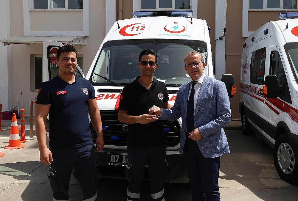 Antalya İl Sağlık Müdürlüğüne 3 yeni tam donanımlı ambulans