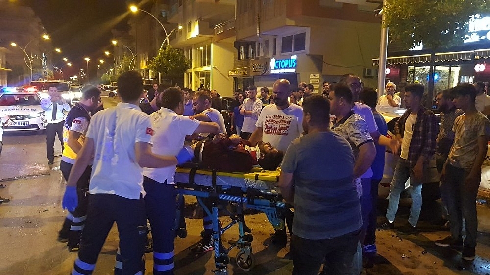 Antalya'da feci kaza: 1 ölü, 2 yaralı! (Videolu)