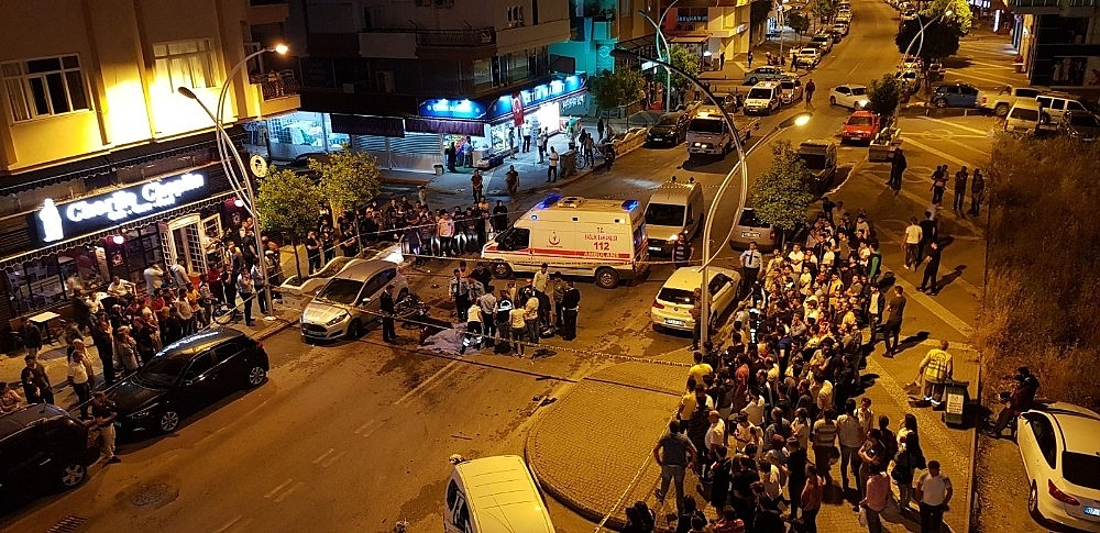 Antalya'da feci kaza: 1 ölü, 2 yaralı! (Videolu)