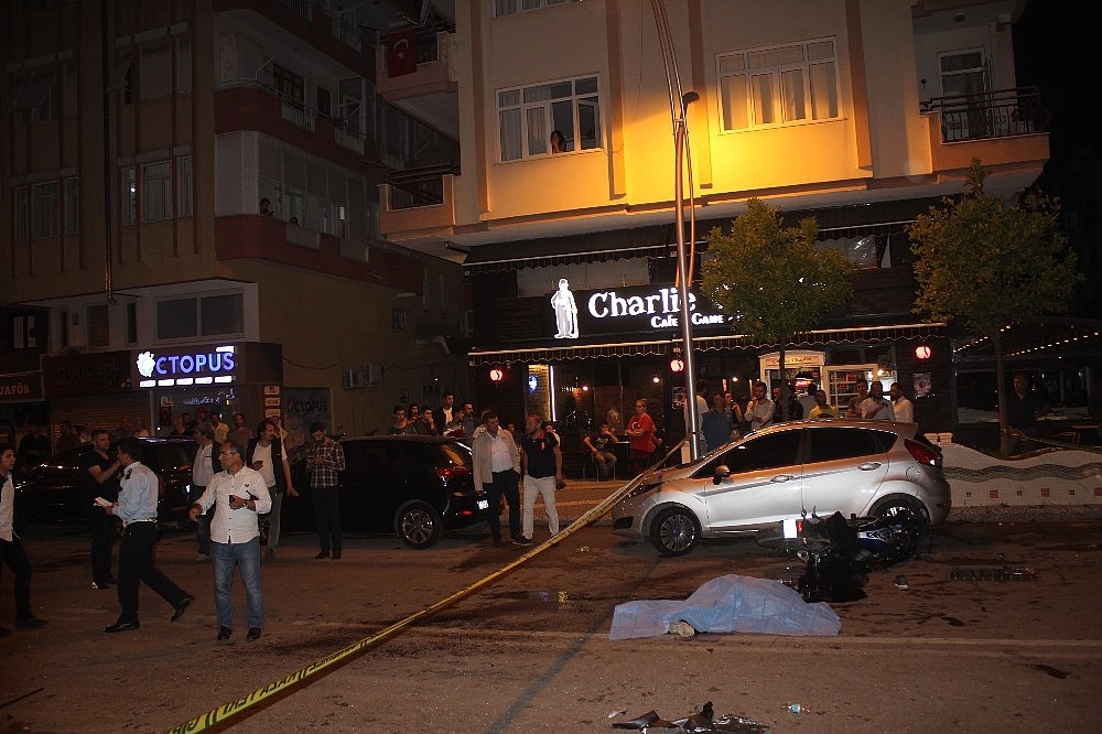 Antalya'da feci kaza: 1 ölü, 2 yaralı! (Videolu)