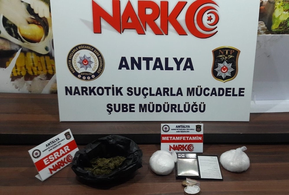 Antalya'da uyuşturucu operasyonu: 3 tutuklama!